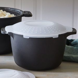 Pampered Chef Large Micro Cooker for Microwave 2 Quart